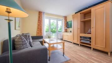 Tv, dvd-spelare och en stereo