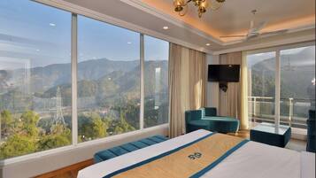 Luxury Suite, Mountain View | In-room safe, desk, laptop workspace, iron/ironing board