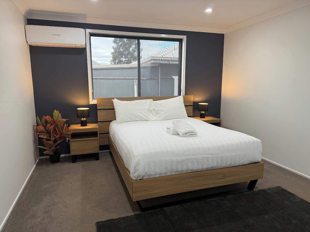 4 makuuhuonetta, ilmainen Wi-Fi, vuodevaatteet