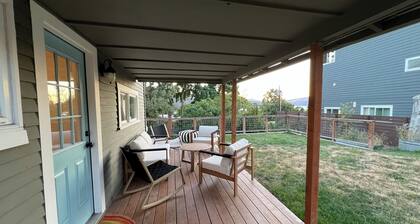 The Lyle House - a Cozy Retreat