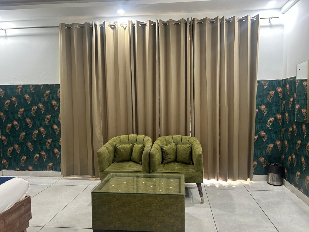 高級雙人房, 陽台, 城市景觀 | 書桌、筆電工作空間、遮光布/窗簾、隔音