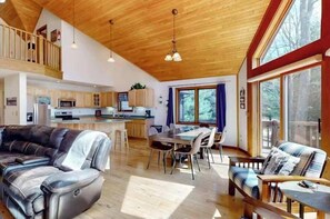 Smart TV, fireplace, offices