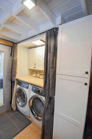 Interior - Nook Up North: Secluded w/HotTub (Traverse City)