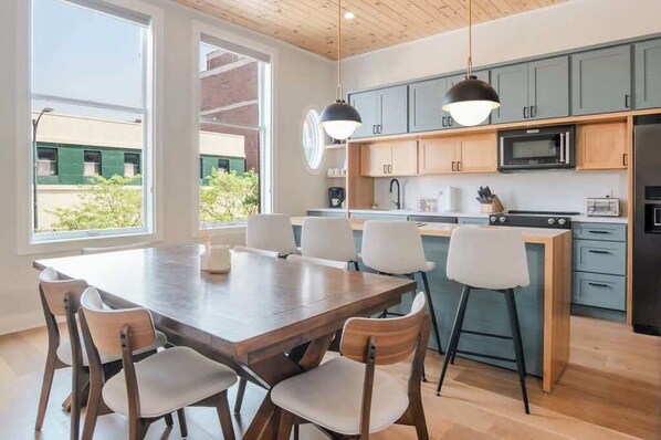 Fridge, microwave, oven, stovetop - Luxury TC Loft+ Rooftop + Hot tub (Traverse City)