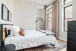 3 bedrooms, travel crib, WiFi, bed sheets