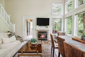 Unclassified image, 2 of 54, button