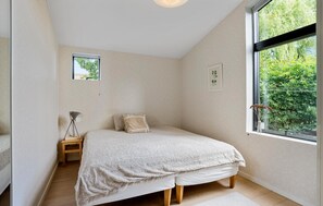 3 bedrooms, travel cot, free WiFi