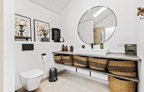 Shower - 4 bedroom nice home in Ebeltoft (Ebeltoft)