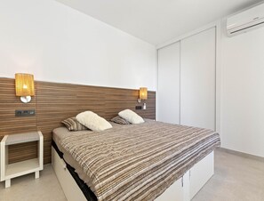 Appartement | 1 chambre, fer et planche à repasser