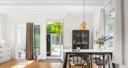 Awesome home in ølsted with WiFi