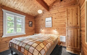 3 bedrooms, travel cot, free WiFi