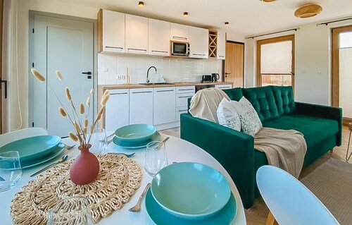 Amazing apartment in Nowecin with WiFi