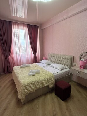 1 bedroom, WiFi, bed sheets