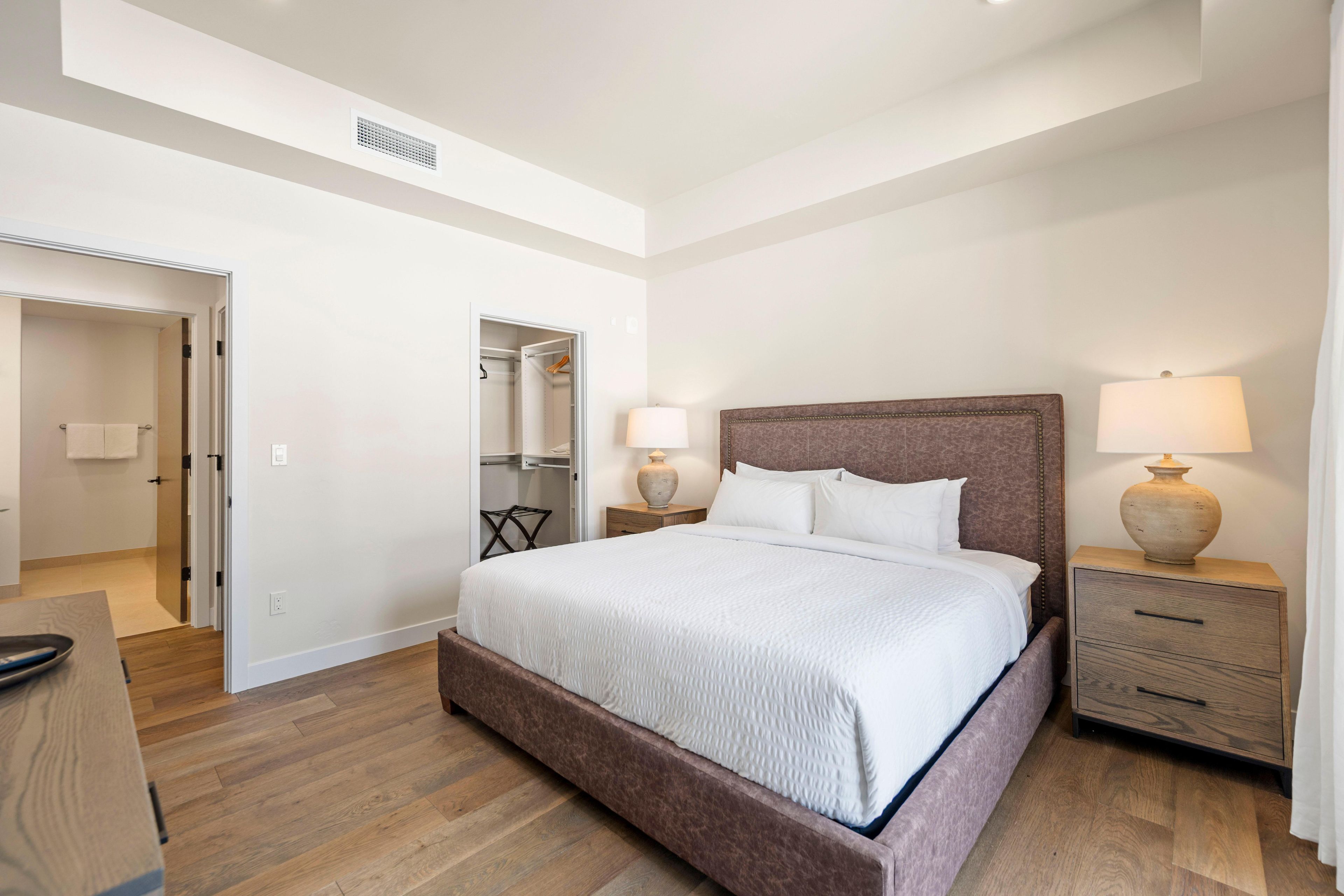 1 bedroom, internet, bed sheets