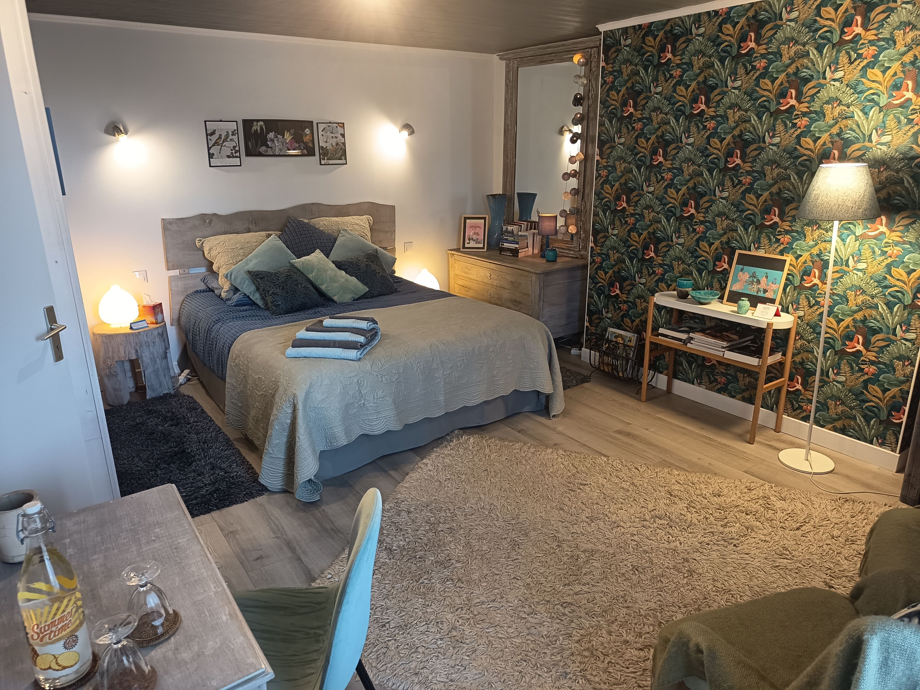 Pont-aven | Rideaux occultants, chambres insonorisées, fer et planche à repasser