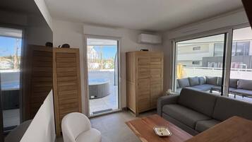 Căn hộ | Phòng khách