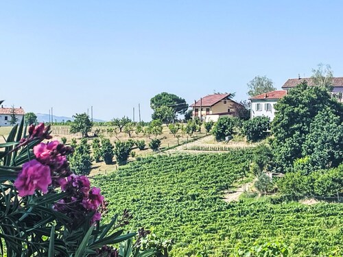 Stunning private villa for 4 guests with WIFI, terrace and panoramic view