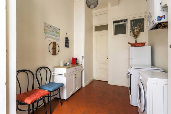 Apartment | Bahagian dalam