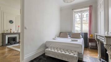 Apartment | 1 bedroom, iron/ironing board, bed sheets