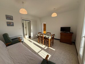 2 bedrooms - Charming studio near center and beach, calm and practical (Banyuls-sur-Mer)