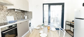 Barn La Roca Masia - Les Pivoines, swimming pool, garden, 1 bedroom 2/4 persons