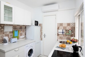 Fridge, microwave, oven, dishwasher