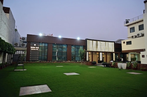 JASWANT VILAS A BOUTIQUE HOTEL