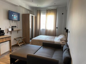 1 bedroom, iron/ironing board, WiFi