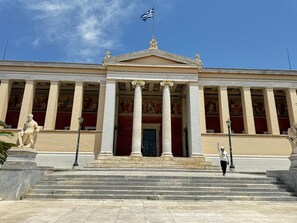 مكان جذب سياحي