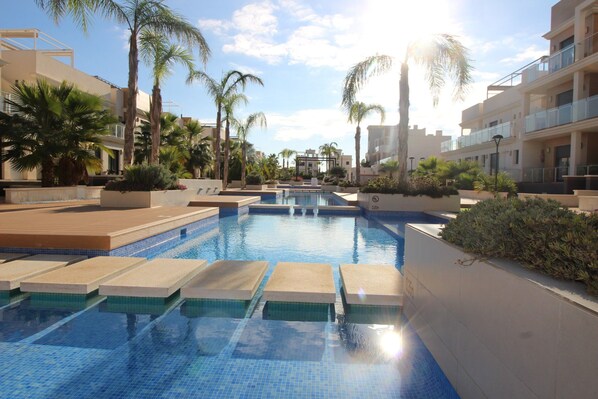 Apartment | Pool | Outdoor pool