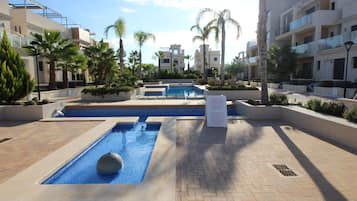 Apartment | Kolam renang | Kolam renang terbuka