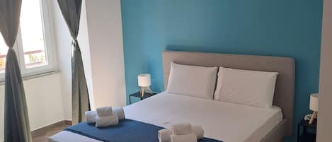 In-room safe, laptop workspace, blackout curtains, free WiFi