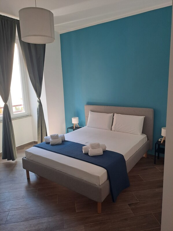 In-room safe, laptop workspace, blackout curtains, free WiFi