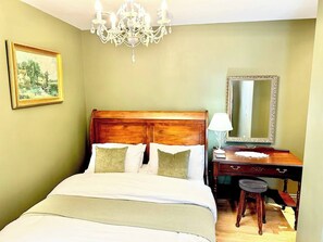 4 soverom, strykejern/-brett, reiseseng for barn og wi-fi (inkludert)