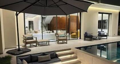 Villa luxe golf & piscine chauffée-proche centre