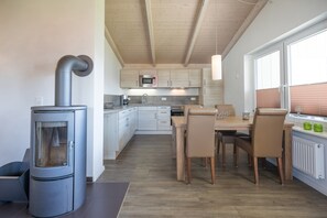 Casa | Cozinha privada | Cadeirão de bebê