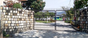 Janaki Sadan Nature Stay Himalyan FootHills-Garden Facing 2 BHQ house with Kitcn