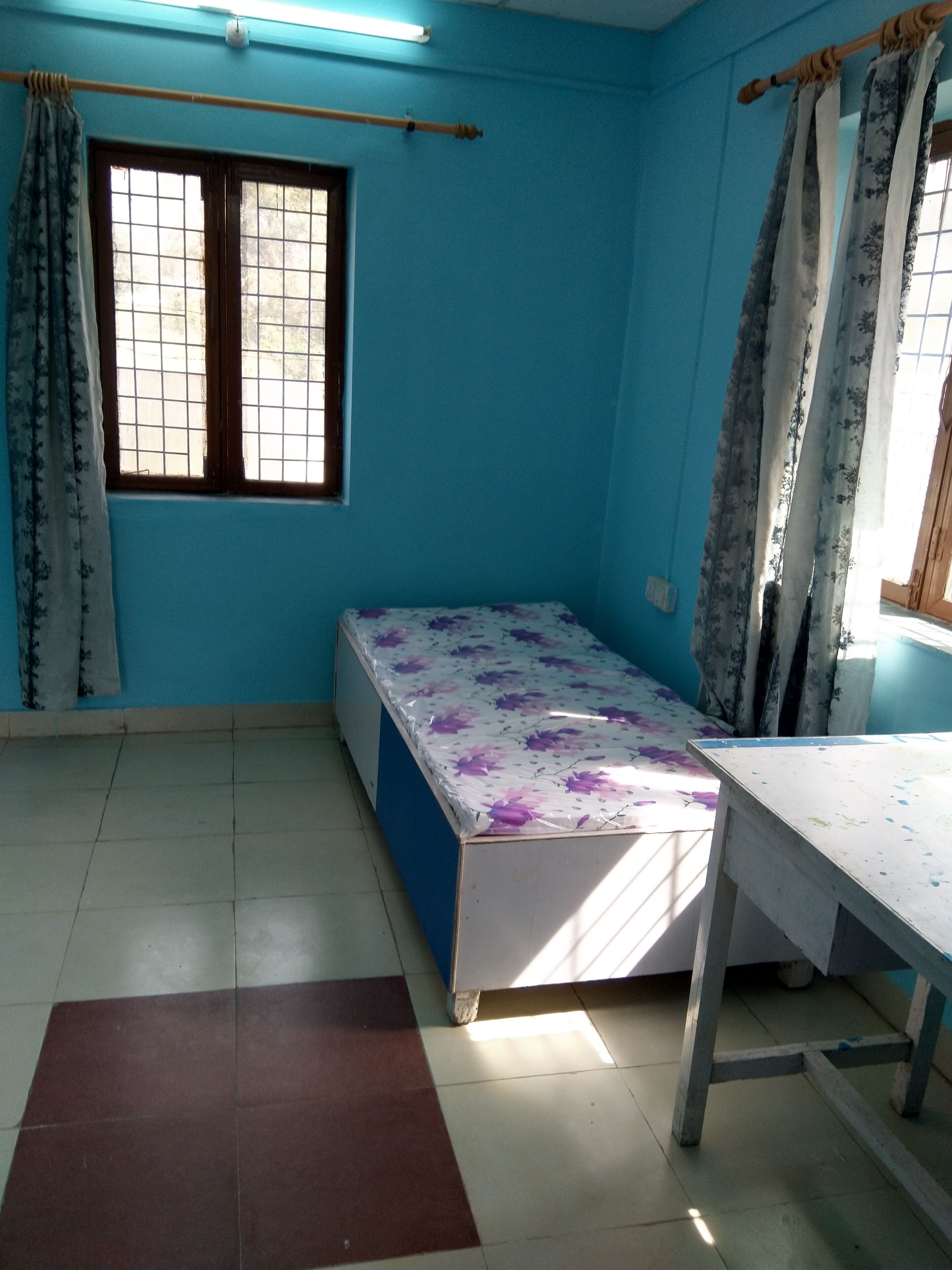 2 quartos, ferros/tábuas de passar roupa, Wi-Fi, roupa de cama