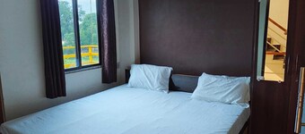 Shri Hari Kunj Paying Guest House