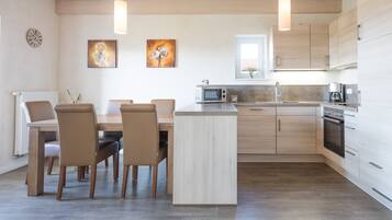 House | Dining