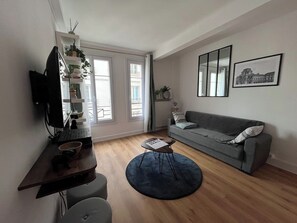 تلفزيون، كُتُب