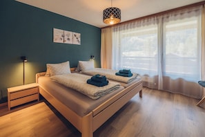 1 bedroom, WiFi, bed sheets