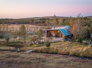 Exterior - Riverside Cabin | Hot Tub, Fishing & Relaxing Escape (Laugarvatn)