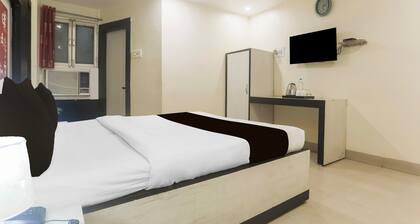 Super Townhouse Jabalpur Railway