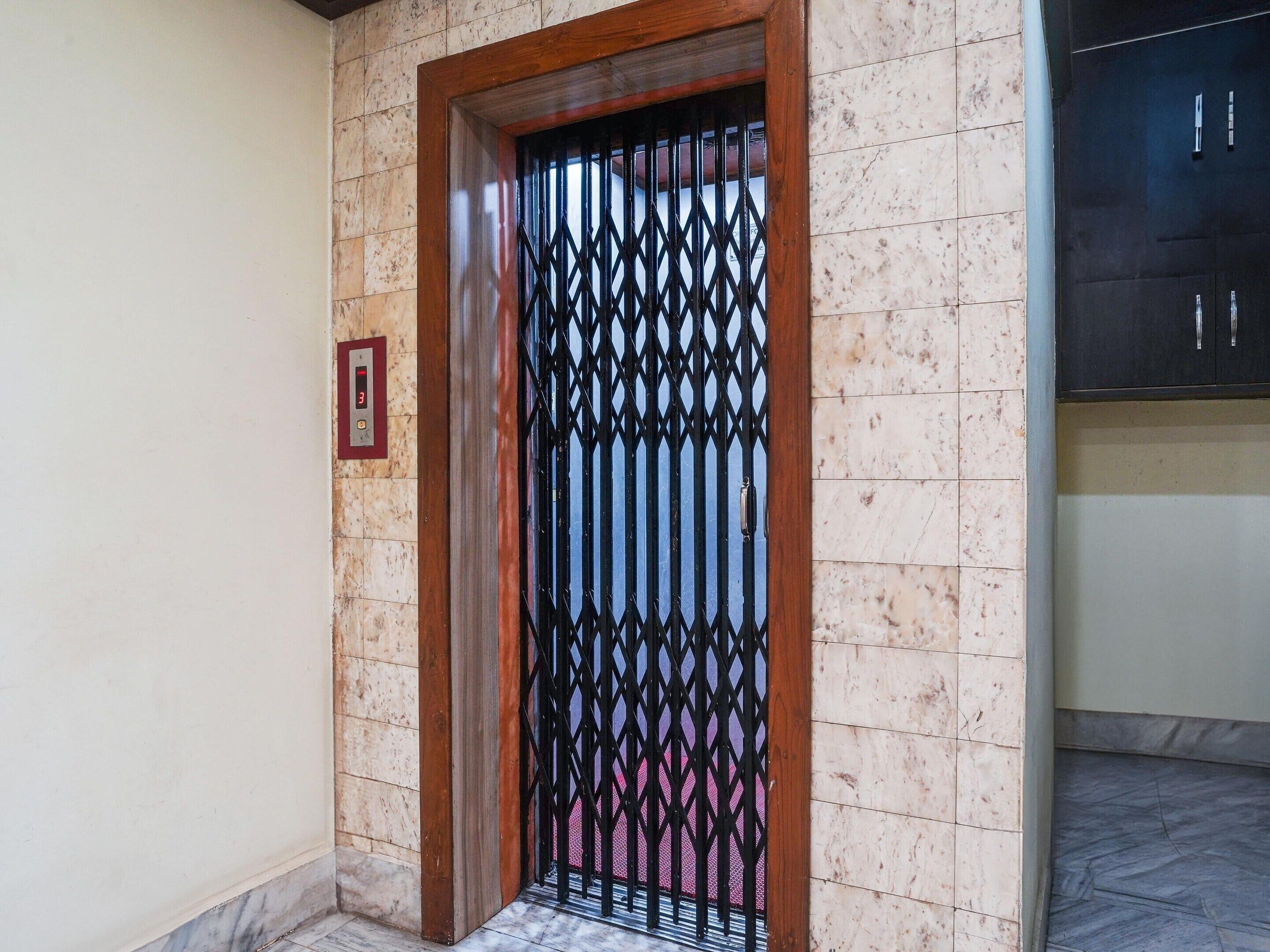 獨棟房屋 | 接待櫃台