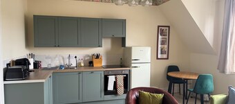 Newly Refurbished 2 Bedroom Flat