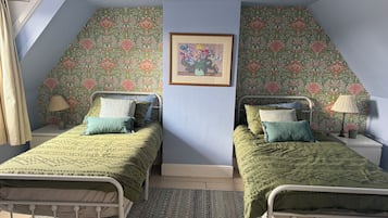 2 bedrooms, WiFi, bed sheets