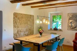 تناول الطعام