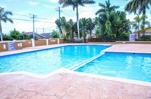 7 outdoor pools - 3BR Villa in Drax Hall Country Club (St. Ann's Bay)