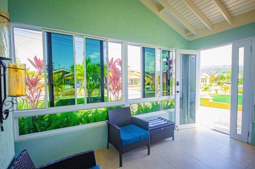 3BR Villa in Drax Hall Country Club